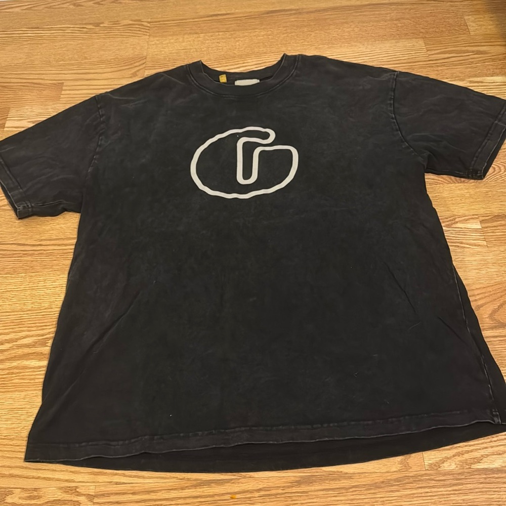 Gallery dept size large